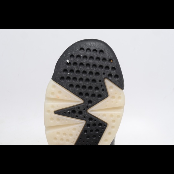 Jordan 6 Retro Travis Scott (GS)(SIZE: 6.5Y) - Picture 3 of 3